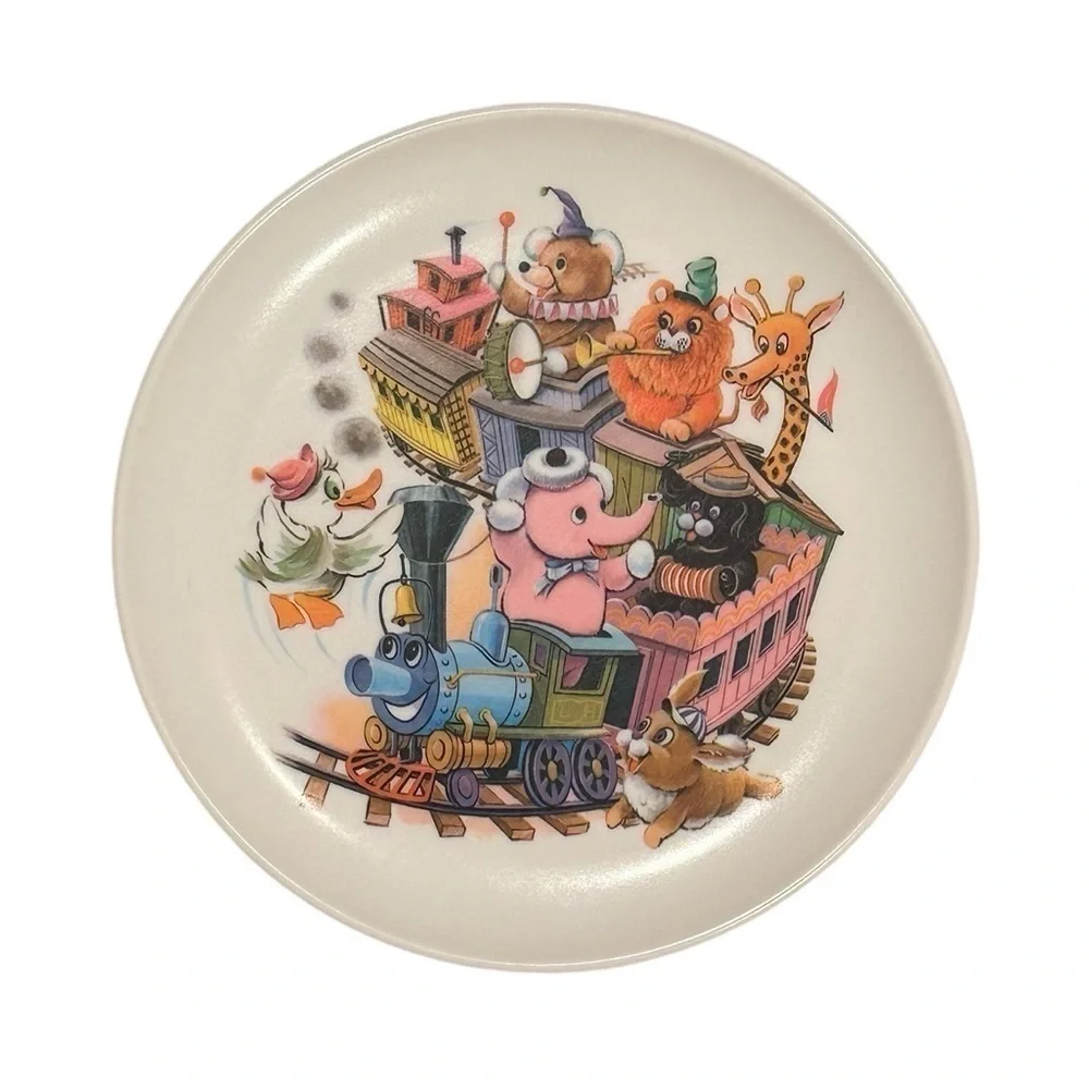 Lot of 2 Vintage Graduating Melmac Rainboware Children’s Plates